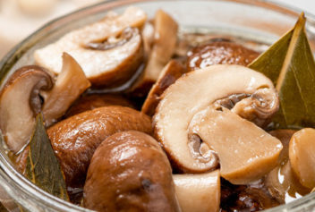 Zesty Marinated Mushrooms